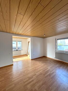 Foto - 3-Zimmerwohnung mit Garten, Hütte und Garage