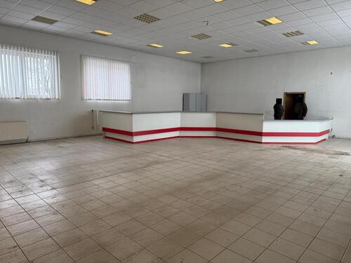 Foto - Gewerbe-Ladenfläche mit viel Potenzial ab sofort zu vermieten