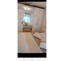 möbliertes Zimmer zu vermieten - 600,00&nbsp;EUR Kaltmiete, ca.&nbsp; 30,00&nbsp;m&sup2; in Düsseldorf (PLZ: 40233) Flingern Süd