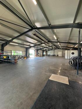 Foto - Halle Gewerbe zu vermieten - 2.750,00&nbsp;EUR Kaltmiete, ca.&nbsp; 500,00&nbsp;m&sup2;