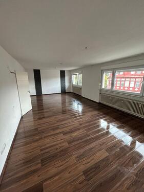 Foto - 10 Zimmer Mehrfamilienhaus, Wohnhaus zum Kaufen in Neustadt (Hessen)