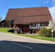 Bauernhaus mit Scheune und großem Grundstück - Waldachtal