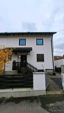 Foto - Charmante, helle Doppelhaushälfte mit Garten in ruhiger Lage