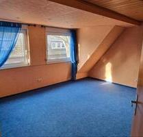 Schöne Dachgeschosswohnung zu Vermieten - Duisburg Hamborn