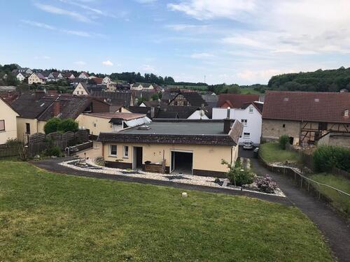 Foto - Schöne, helle 4,5-Zimmer-Wohnung mit Terrasse und Garten