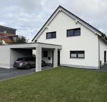 Modernes Einfamilienhaus in Petersberg – energieeffizient & smart