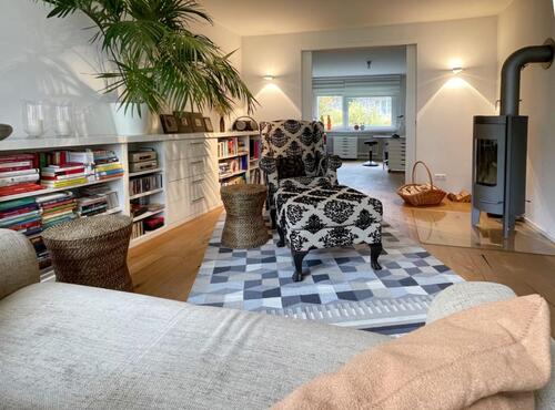 Foto - Möblierte 3-Zi Whg. in Sachsenhausen mit BalkonTreppe zum Garten