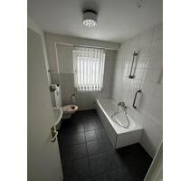 Neue renovierte 1-Zimmer WHG mit Kühe und Möbel - Remscheid Reinshagen