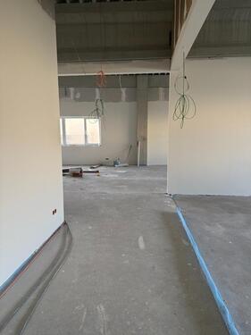 Foto - Moderne Neubau-Büroflächen im TRIPS-Firmengelände