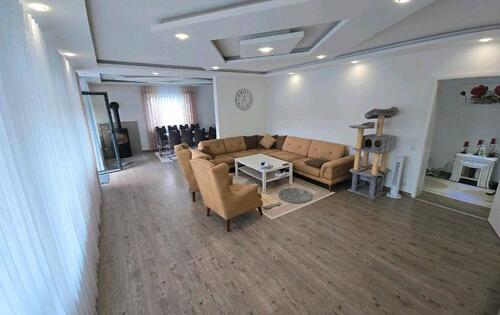 Foto - Wohnung in gefragter Lage v. Süßen, Balkon, PKW, 115qm