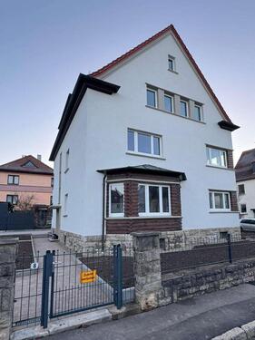 Foto - Haus im Haus – Großzügige Maisonettewohnung mit fünf Zimmern auf zwei Ebenen