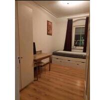 ein Zimmer zum Vermieten - 500,00 EUR Kaltmiete, in Esslingen am Neckar (PLZ: 73728)