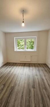 Foto - Umfangreich renoviert! 2-Zimmer-Wohnung mit modernem Bad!