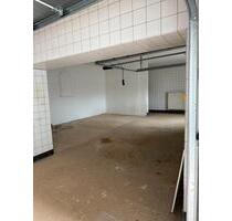 Große Garage für mind. 3 PKWs oder Lagerfläche - Nalbach