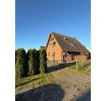 Liebevoll gepflegtes Haus in ruhiger Lage mit schönem Grundstück - Garz/Rügen