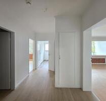 Renovierte 2 Zimmer mit Balkon im ruhigen Mehrfamilienhaus - zentrumsnah - ideal für Singles & Paare - Mettmann