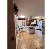 4,5 Zimmer mit Sonnenterrasse - 370.000,00&nbsp;EUR Kaufpreis, ca.&nbsp; 160,00&nbsp;m&sup2; in Donaueschingen (PLZ: 78166)