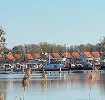 Ferienhaus mit Blick aufs Wasser, Sauna Whirlpool - Rechlin