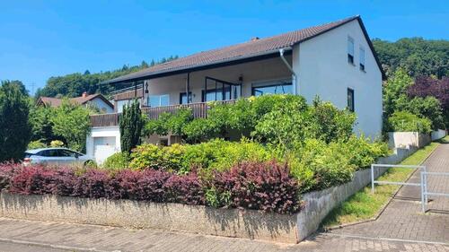 Foto - Einfamilienhaus mit Einliegerwohnung & Garage - Platz für Ideen