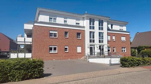 Foto - Moderne + grosse Eigentumswohnung im Zentrum zu vermieten