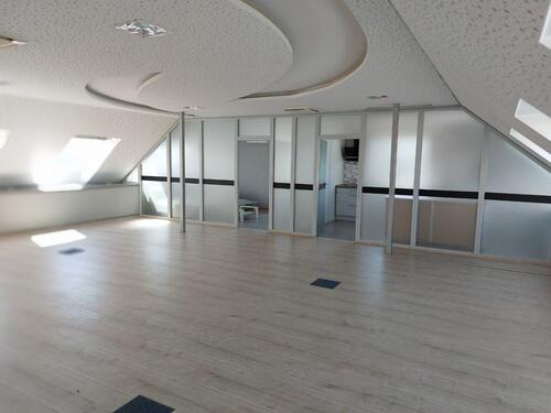 Foto - Mietwohnung 120 m² 3 Zimmer + PKW Stellplatz!