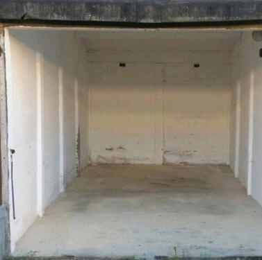 Foto - Große Garage Nähe Großer Garten Dresden