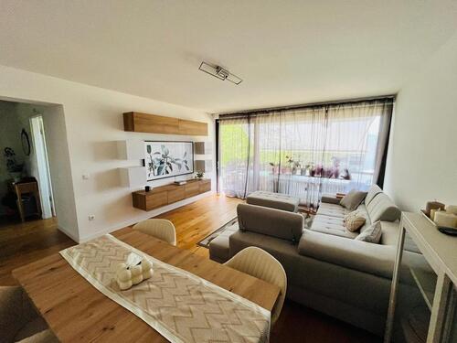 Foto - Großzügige 4-Zimmer Wohnung in Aschheim