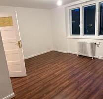 Mitbewohnerin für 2 Zimmer ca 40qm in Zehlendorf 14169 - Berlin Steglitz-Zehlendorf