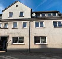Mehrfamilienhaus mit Modernisierungsstandard in Bengel -Nähe Wit - Bausendorf
