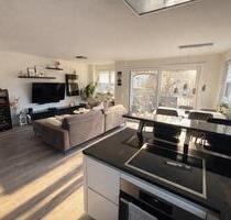 3-Zimmer-Wohnung (BJ 2020) mit Südbalkon, Gäste-WC & Tiefgarage - Uhingen