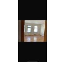 4 Raum Wohnung mit Balkon im teilsanierten Altbau, WG - Leipzig Altwest
