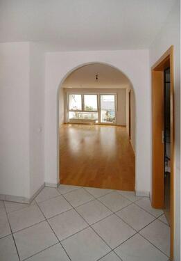 Foto - 3,5 -Zimmer-Wohnung mit Einbauküche, Balkon und TG-Stellplatz