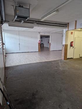 Foto - Lagerhalle mit Bürofläche in Hückelhoven – 240 m² zur Miete