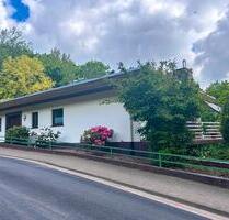 Haus mit Weitblick - 349.000,00&nbsp;EUR Kaufpreis, ca.&nbsp; 175,00&nbsp;m&sup2; in Rinteln (PLZ: 31737)