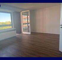 Lichtdurchflutetes Wohnglück im Grünen: 3 Zimmer mit Umlaufbalkon, guter Schnitt, Aufzug - Köln Rodenkirchen