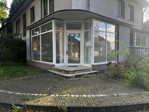 Foto - Helles Ladenlokal in TOP LAGE ! AB SOFORT ZU VERMIETEN!