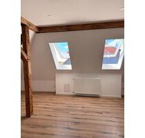 2 Zimmer Dachgeschosswohnung mit Wanne und Stellplatz ERSTBEZUG - Wurzen