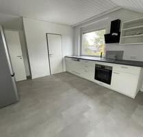 Ruhige, modernisierte DG Wohnung ab 1.8. - Edewecht