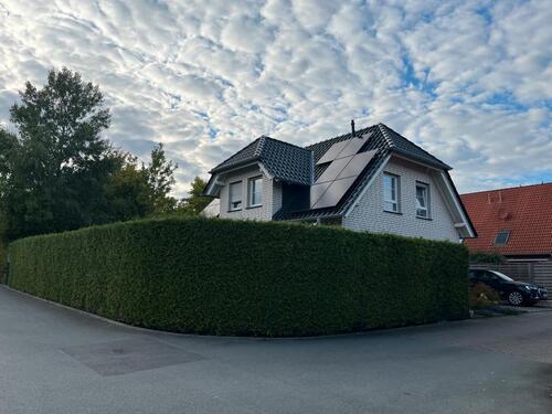 Foto - Gepflegtes Einfamilienhaus mit Keller, Wellnessbereich & Garten