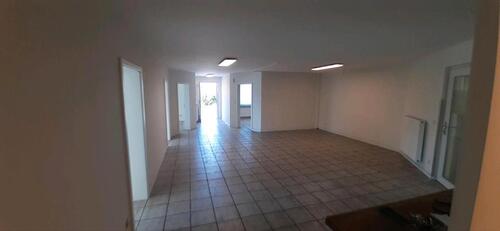 Foto - Büro oder Lagerfläche - 800,00&nbsp;EUR Kaltmiete, ca.&nbsp; 240,00&nbsp;m&sup2;