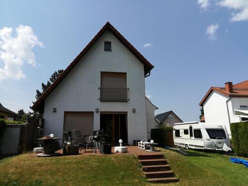 Foto - Apartment 2-3 Raum 1. OG, 1,2 km z. Johannes Wesling Klinikum MI