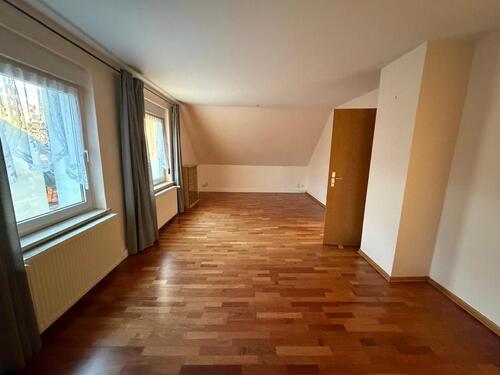 Foto - 1 Zimmer Dachgeschoßwohnung zur Miete in Remscheid