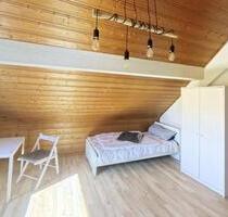 Dachgeschosswohnung Tageslichtbad ruhige Wohngegend - Büdingen
