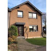 Großzügiges Reiheneckhaus in Altwalsum mit schönem Garten - Duisburg