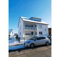 3-Zimmer-Wohnung mit großer Terrasse, Balkon, Stellplatz & Keller - Hirschaid