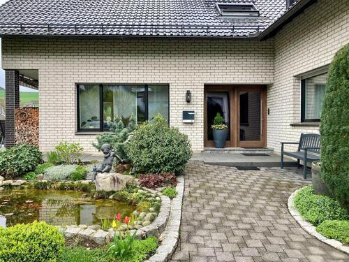 Foto - 14 Zimmer Einfamilienhaus zum Kaufen in Sundern (Sauerland)