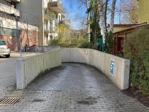 Foto - Tiefgaragenplatz in Hamburg-Schnelsen