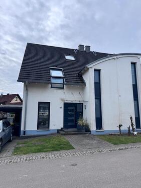 Foto - 5 Zimmer Doppelhaushälfte zum Kaufen in Eichstetten am Kaiserstuhl