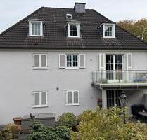 Einziehen & Wohlfühlen - 4 Zi. Whg. mit Balkon, 95 qm, Stellplatz - Velbert Langenberg
