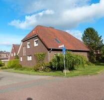 2-Zimmer mit eigenem Eingang & Süd-Loggia – ruhig + zentral - Esens